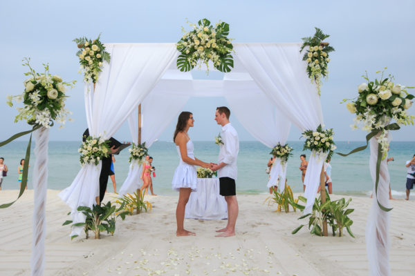 wedding Chaweng beach
